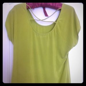 Lightweight green top by the limited